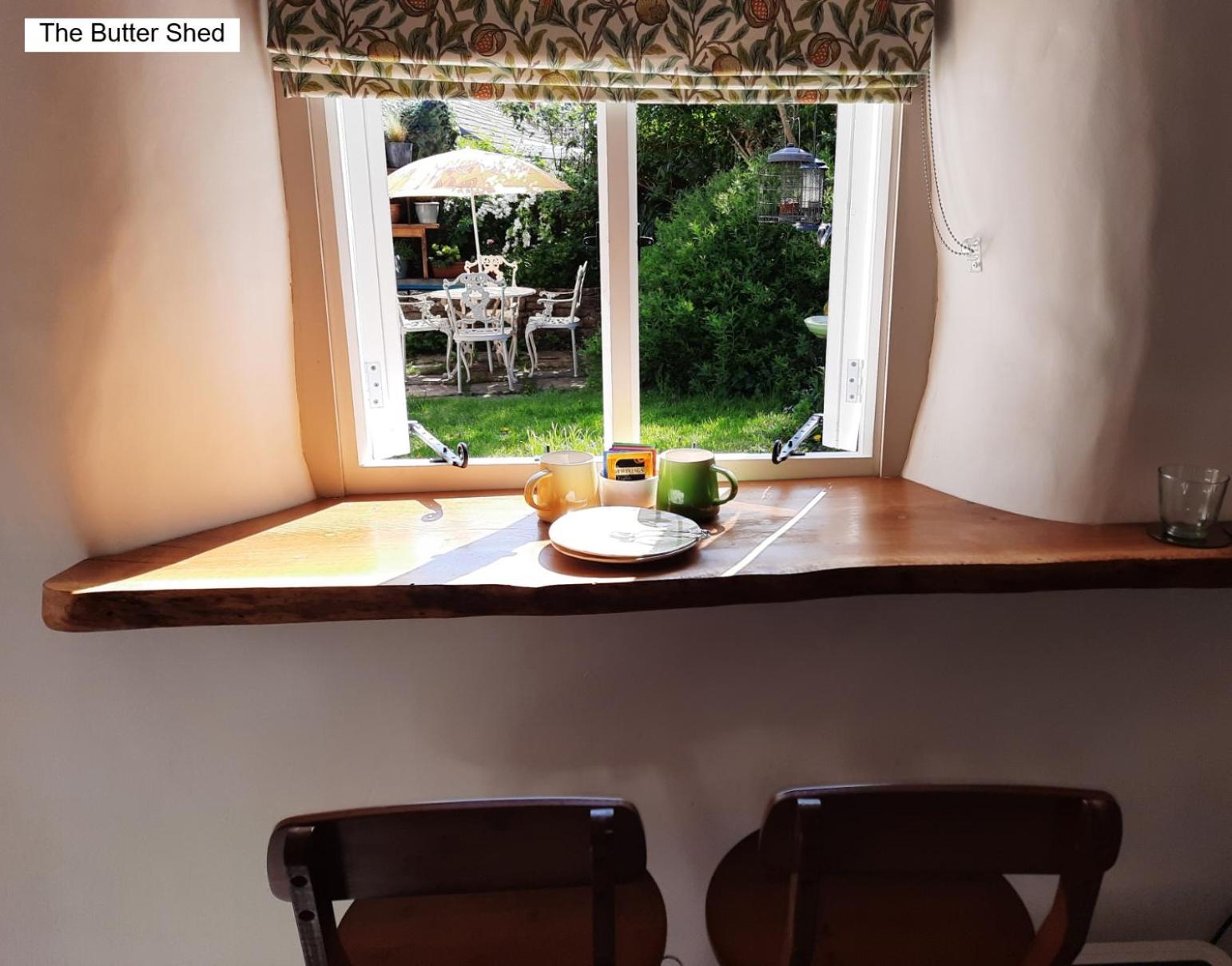 Cotswold Cottage Bed & Breakfast Luckington Exteriér fotografie